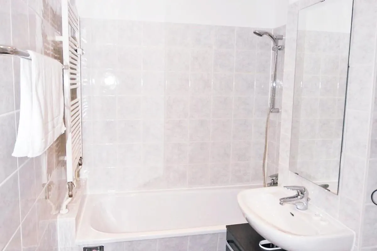 Wonderful And Cosy Apartment In The Heart Of Berlin, Next To Check Point Charlie, 1 To 4 Guests