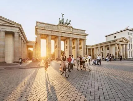 Wonderful And Cosy Apartment In The Heart Of Berlin, Next To Check Point Charlie, 1 To 4 Guests